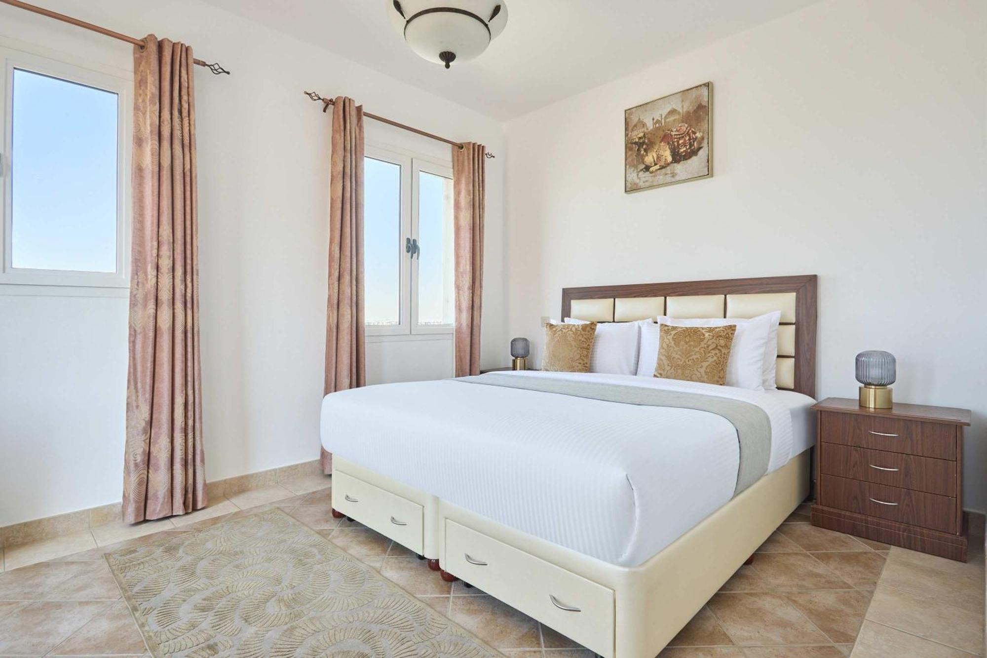 Frank Porter - Al Badia Hillside 2 Dubai