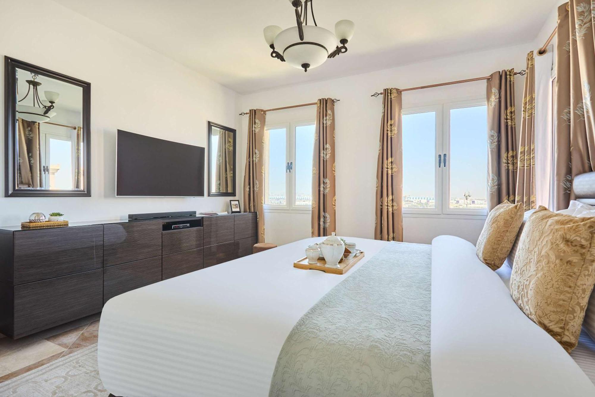 Frank Porter - Al Badia Hillside 2 Apartment