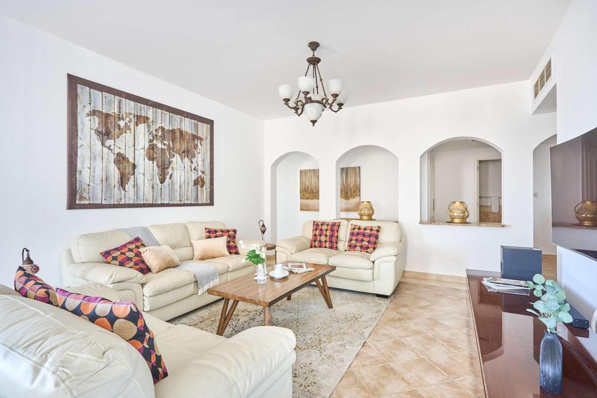 Frank Porter - Al Badia Hillside 2 Apartment Dubai